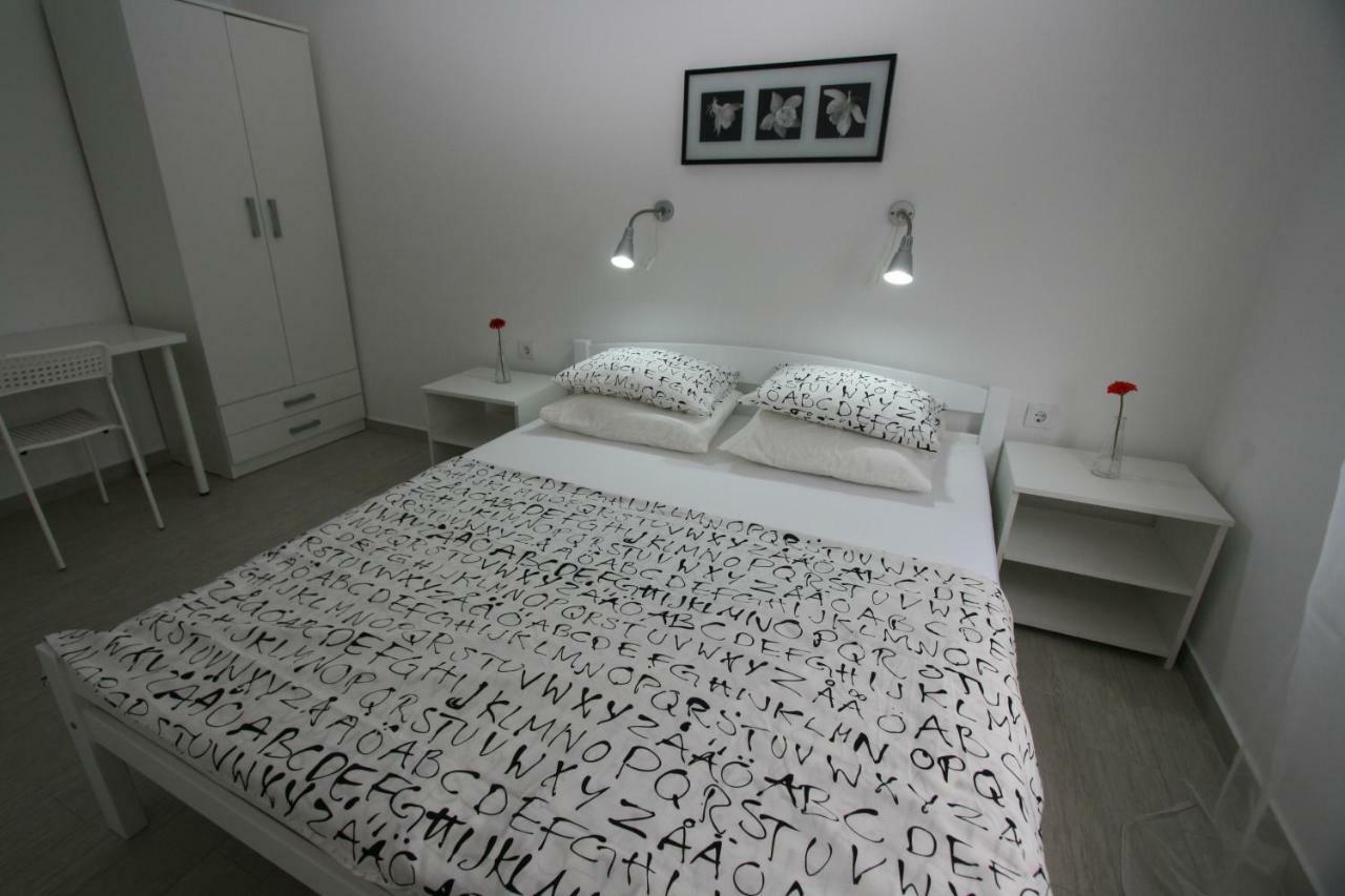 Apartmani Popovic Nin Bagian luar foto