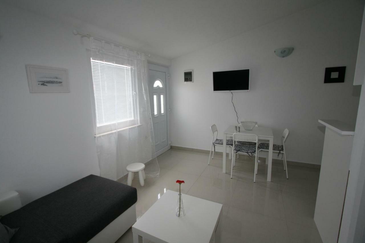 Apartmani Popovic Nin Bagian luar foto