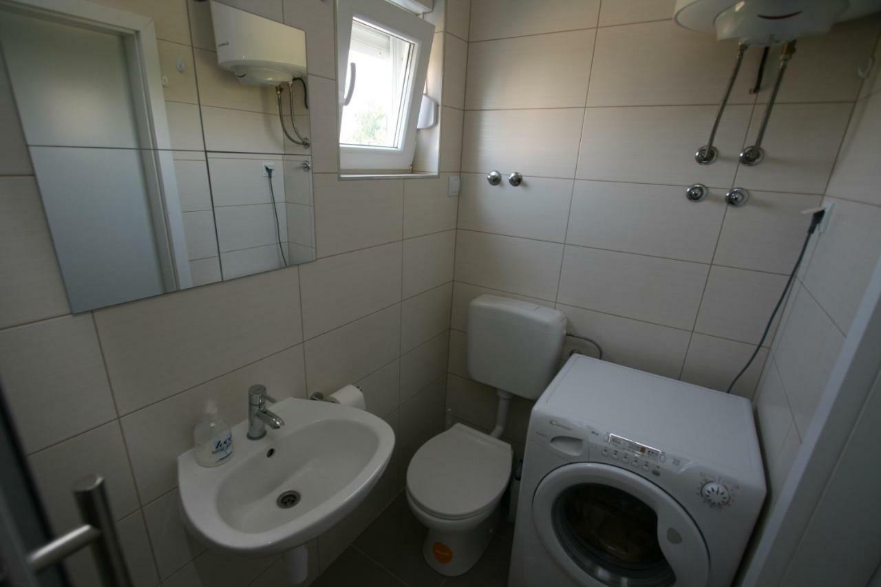 Apartmani Popovic Nin Bagian luar foto