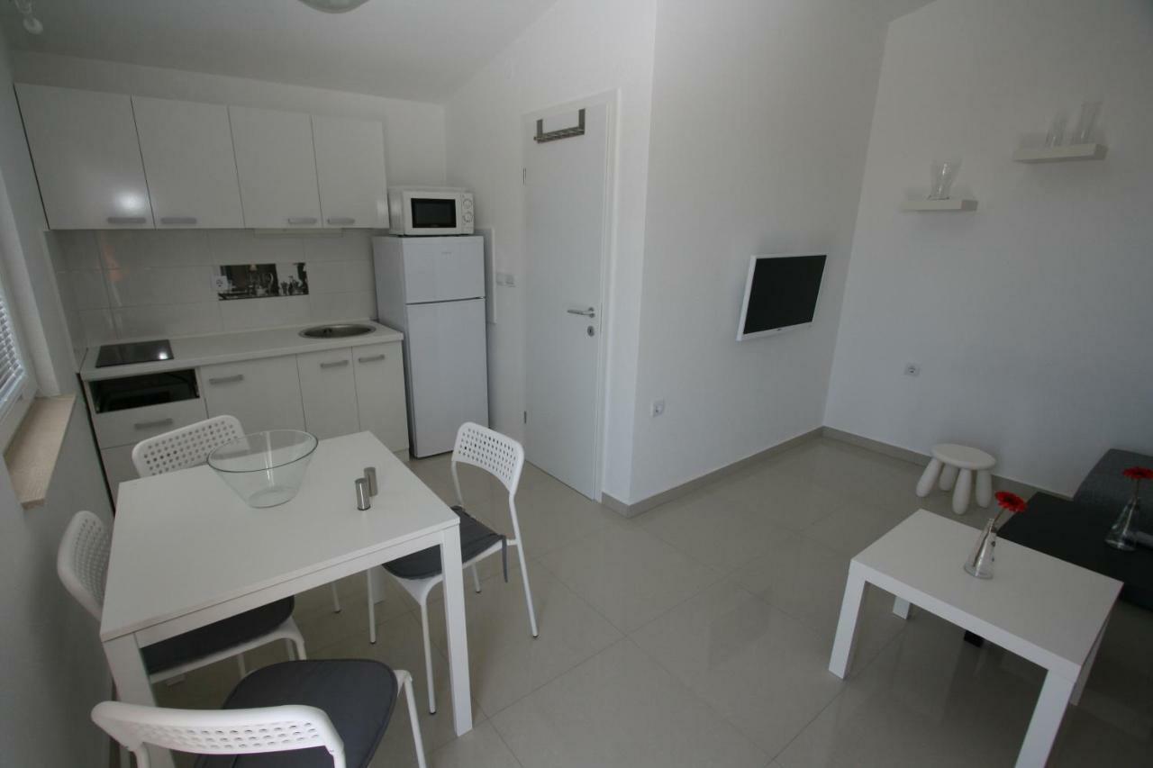 Apartmani Popovic Nin Bagian luar foto