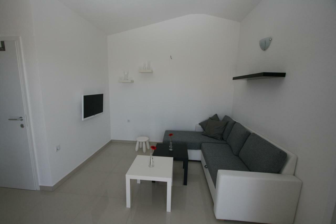Apartmani Popovic Nin Bagian luar foto