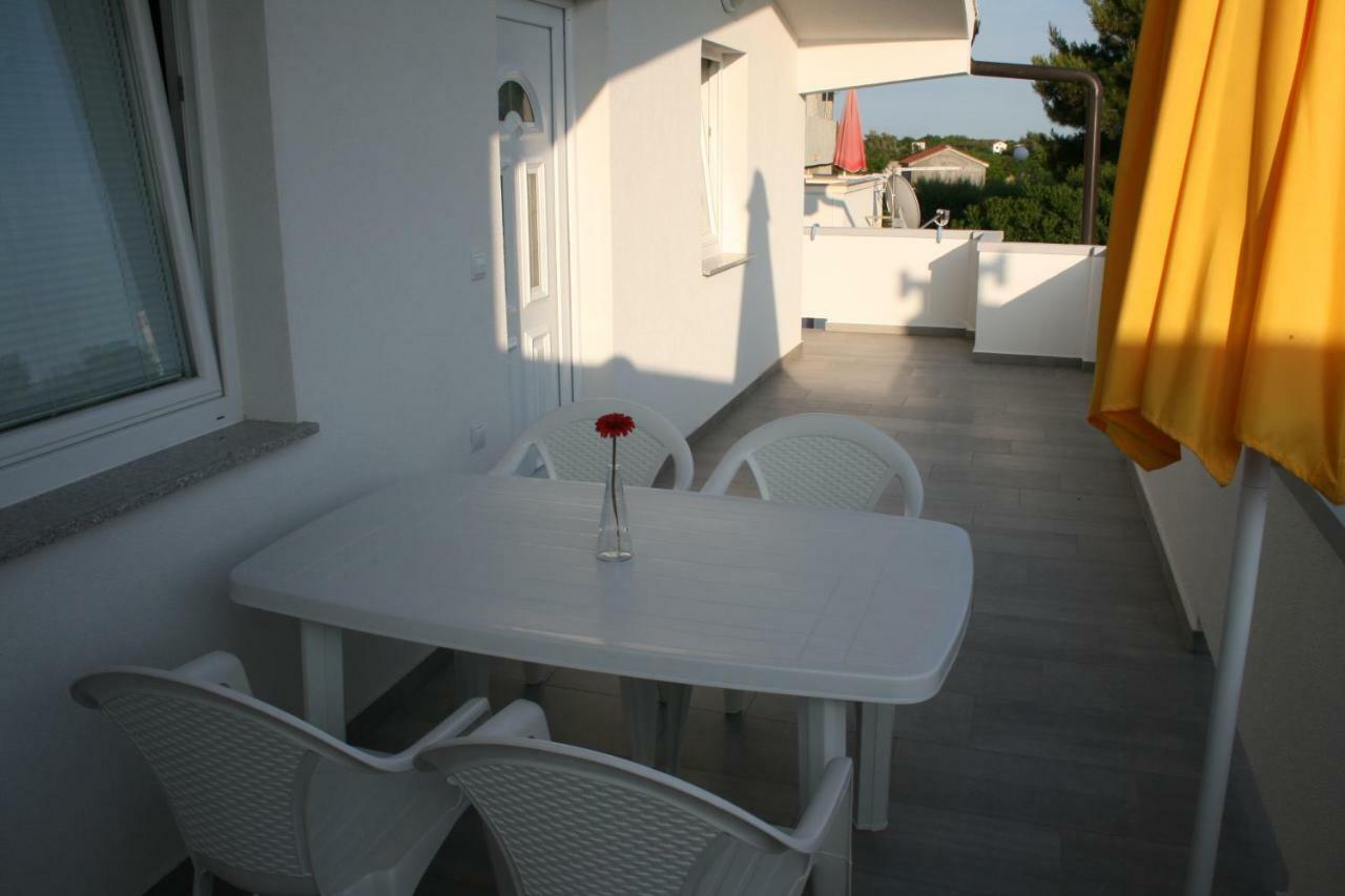 Apartmani Popovic Nin Bagian luar foto